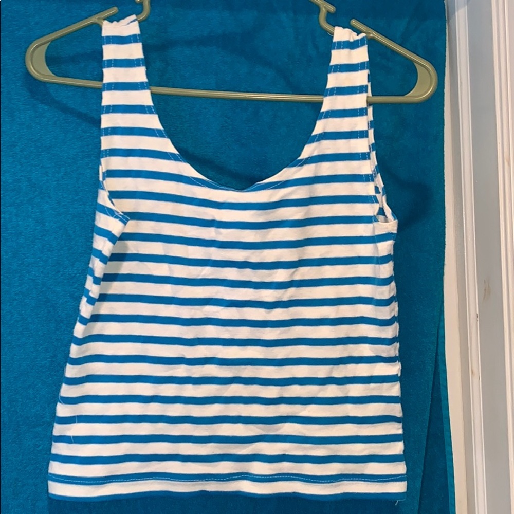 Women’s crop tank